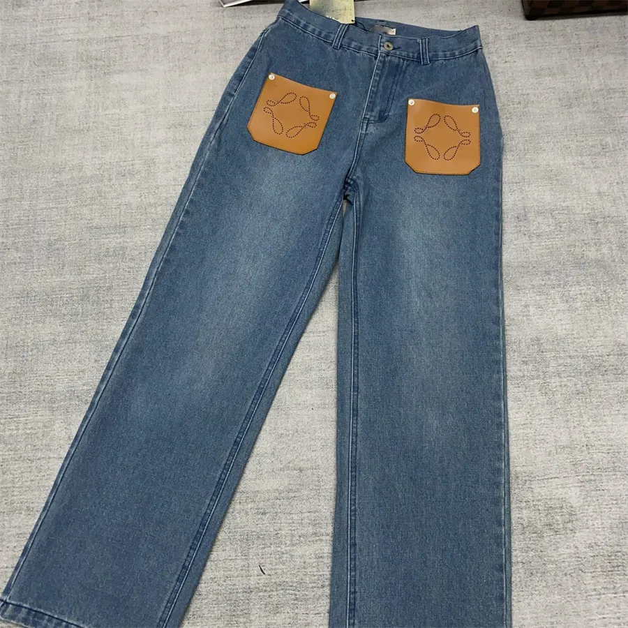 Jeans pour femmes, pantalons à jambes droites de styliste, classique, couleur unie, poche simple, étiquette en cuir, ample, décontracté, polyvalent, printemps