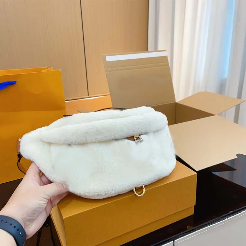 P240 lamb fur chest bag, fashionable waist bag for autumn and winter, trendy crossbody bag, luxurious classic wool crossbody bag, size 30 * 11 * 16