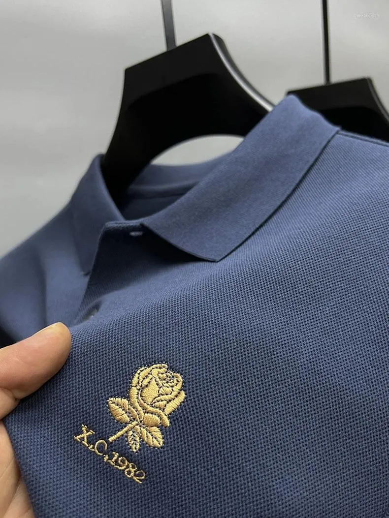 Polos pour hommes Haut de gamme Coton Polo à manches longues Mode et exquise Rose Broderie Business Casual Monochrome Automne Top