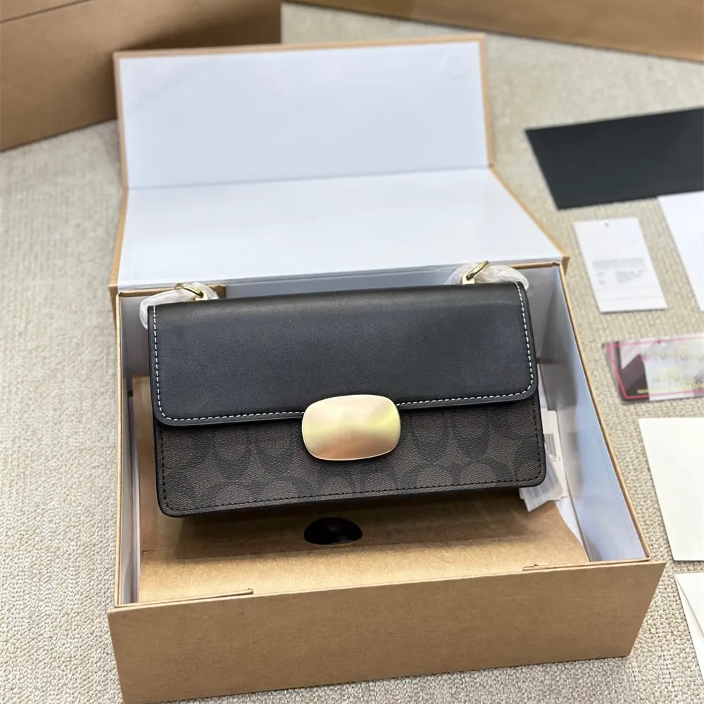 Handväska Luxurys axel plånbok crossbody designers väskor purs kvinnas designer väska kvinnor lyxhandväskor dyra sadel mode 04