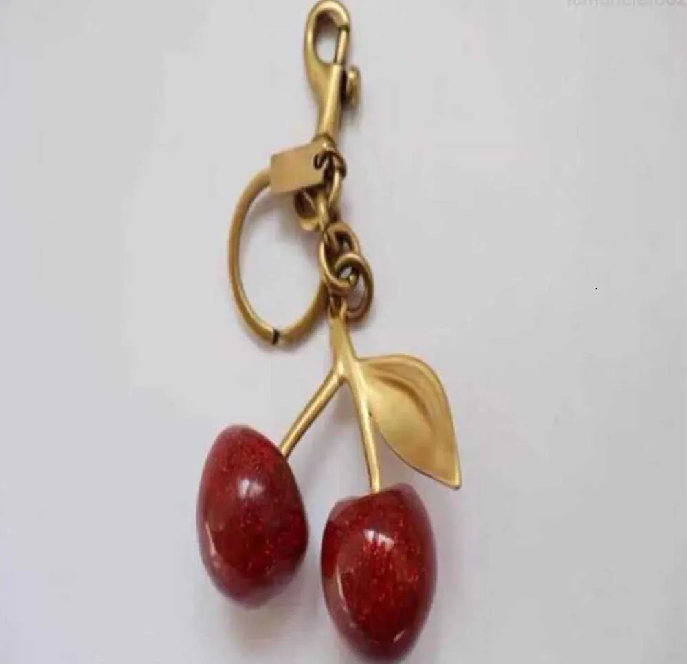 Väskdelar Tillbehör Handväska Pendant Keychain Womens utsökta Internet-FAMOUS Crystal Cherry Car Accessories High-klass MF5B
