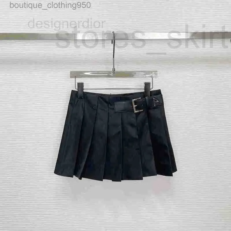 Jupes Designer Mode Début Automne Dark Département Femmes Groupe Style Quotidien Polyvalent Âge Réduisant Collège Taille Basse Ceinture Ultra Courte Plissée Mini ZV8D