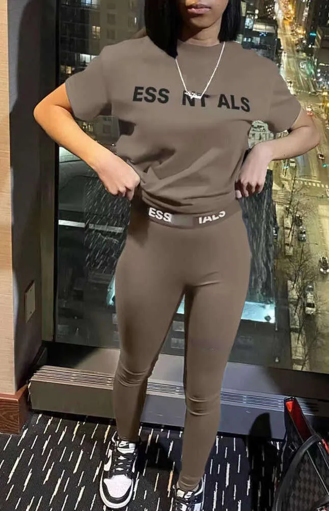 Designer 2024 Silm Hosenanzug Trainingsanzüge Damen Zwei Stücke Jogger Set Neue Buchstaben Gedruckt Kurzarm Sexy Mode Strumpfhosen Trainingsanzüge 66