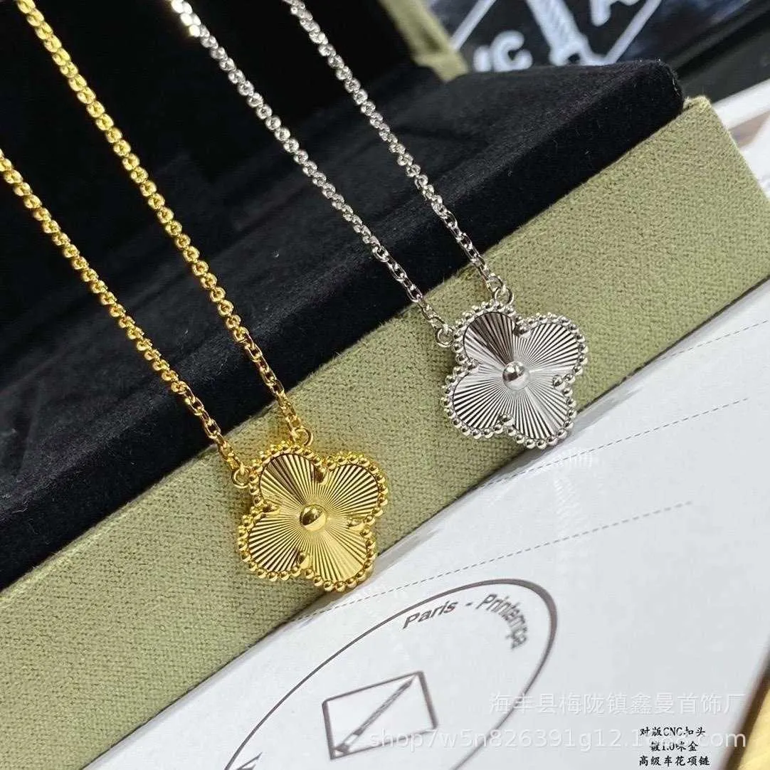 Designer Van cl-ap Four leaf clover collarbone necklace laser car flower pure silver plated with 18k yellow and white gold live streaming high version 925