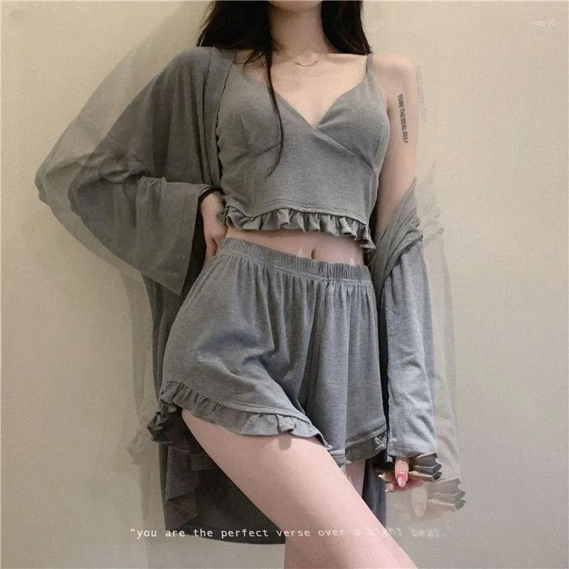 Vêtements de nuit pour femmes printemps et été pyjamas ensemble avec coussin de poitrine filles Instagram sexy licou famille d'accueil à manches longues trois pièces