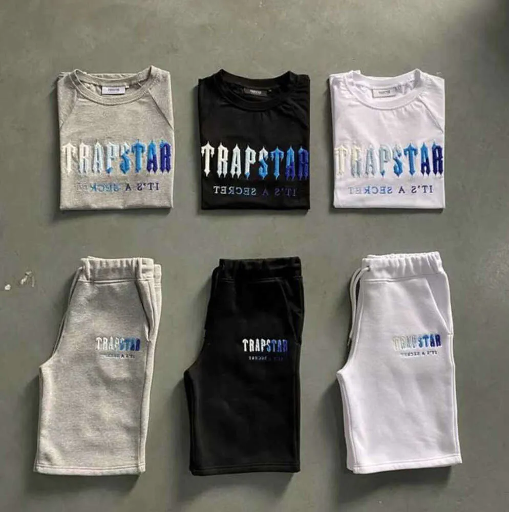 2024 Men's Trapstar T Shirt Set Letter Embroidered Tracksuit Short Sleeve Plush Shorts Motion current 321ess