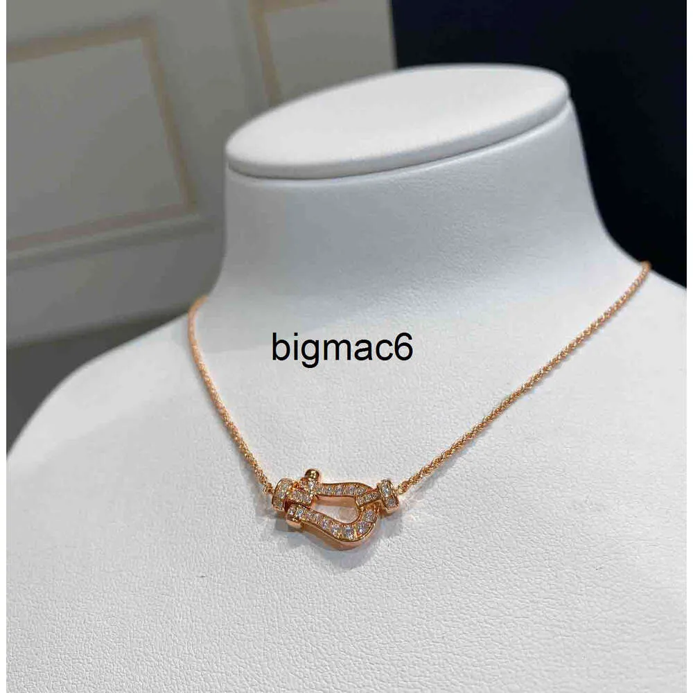 2023 Quality Charm Pendant Halsband med diamant i två färger pläterade har stämpel PS4492A