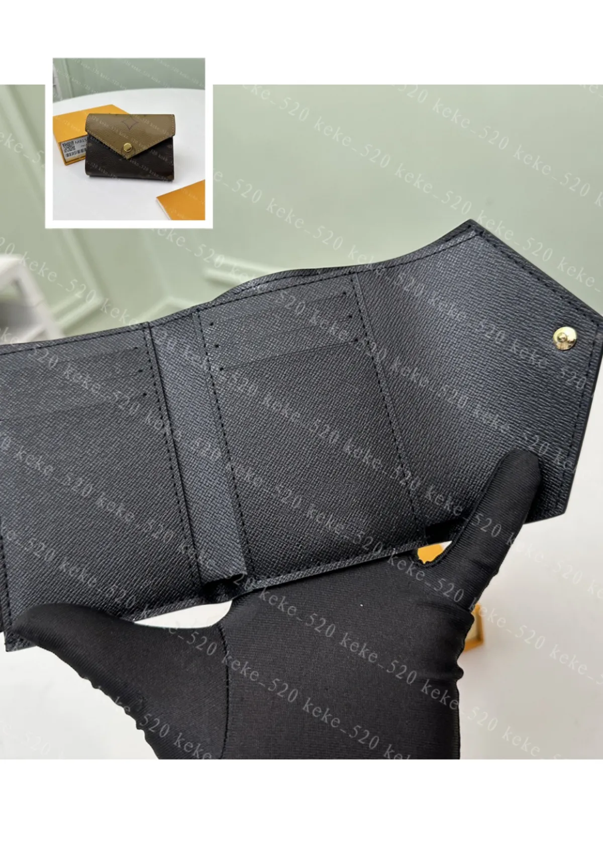 New short foldable Designer Luxury Coin Purse Vertical Wallet Credit Card Holders wallet M81557
