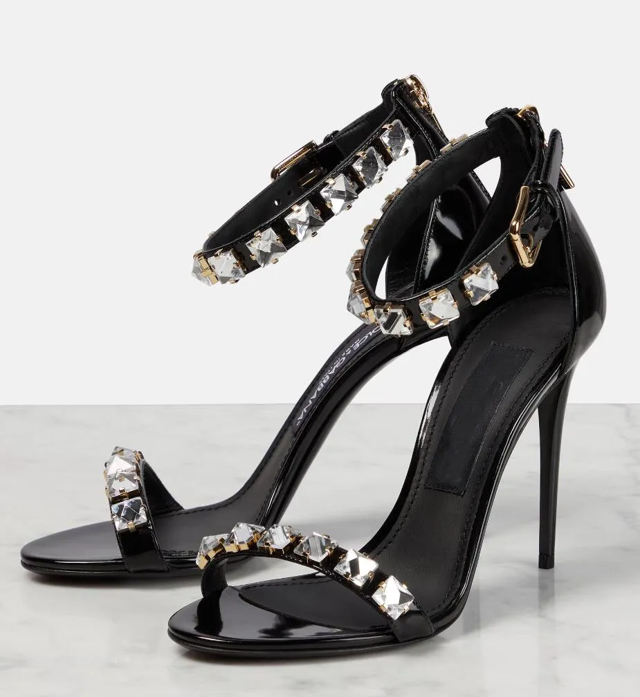 Diseñador de lujo Mujeres Keira Sandalias Zapatos Cuero de piel de becerro pulido con diamantes de imitación Tacones altos Señora Elegante Gladiador Sandalias EU35-43 con caja