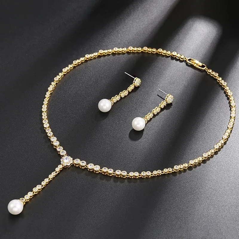 Uppsättningar Elegant Shell Pearl och Bezel Sätt kubiskt zirkoniumhalsband och släpp örhängen bröllopsdel ​​smyckesuppsättning