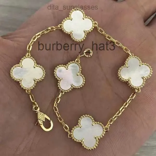 Van Four leaf clover bracelet Charm Bracelets Luxury Van Clover Designer Bracelet Pearl 4 Leaf 18k Gold Laser Brand Bangle Necklace Earrings Wedding a Jewelrogt1