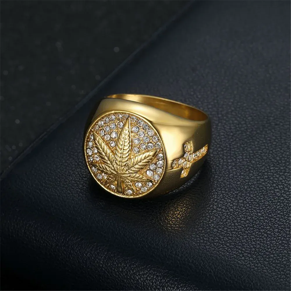 Hip Hop Iced Out Hanfblatt Ring 14k Gelbgold Coole Ringe für Männer Hippie Schmuck Geschenk