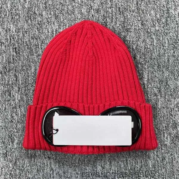 CP Två linsglasögonglasögon Beanies Män stickade hattar Skull Caps Outdoor Women Uniesex Winter Beanie Black Bonnet Gorros Company 2024 Winter 01472i