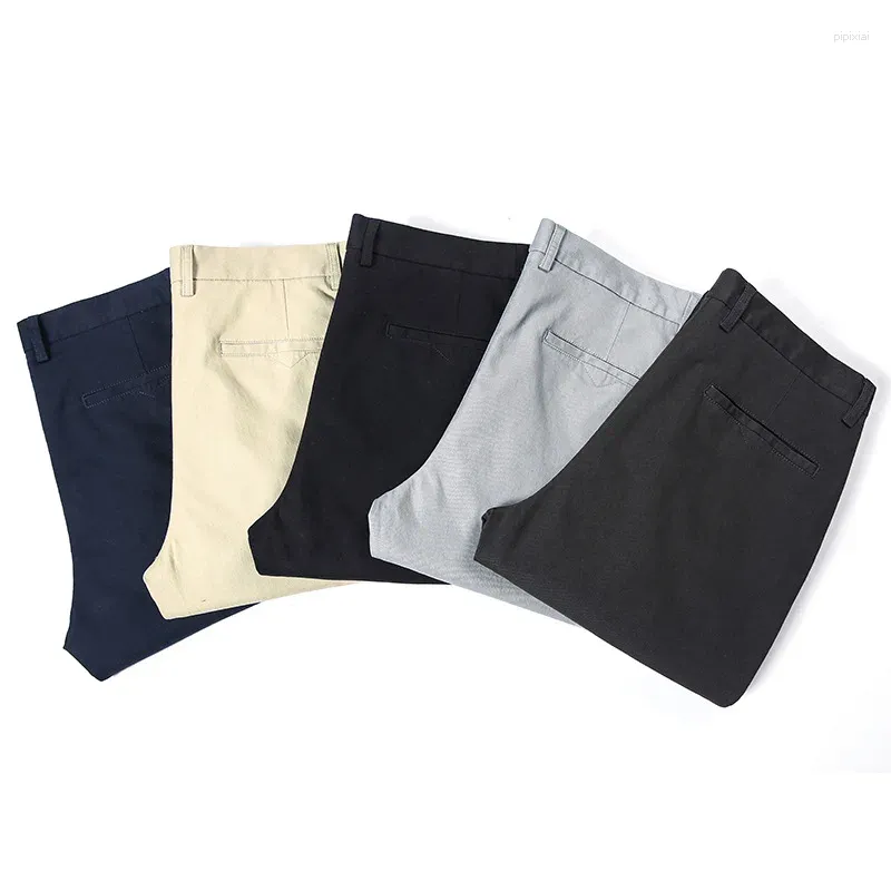 Pantaloni da uomo Pantaloni estivi leggeri a vita alta color cachi a gamba dritta Tendenza maschile 2024 Pantaloni neri vintage casual in cotone elasticizzato stile 2024