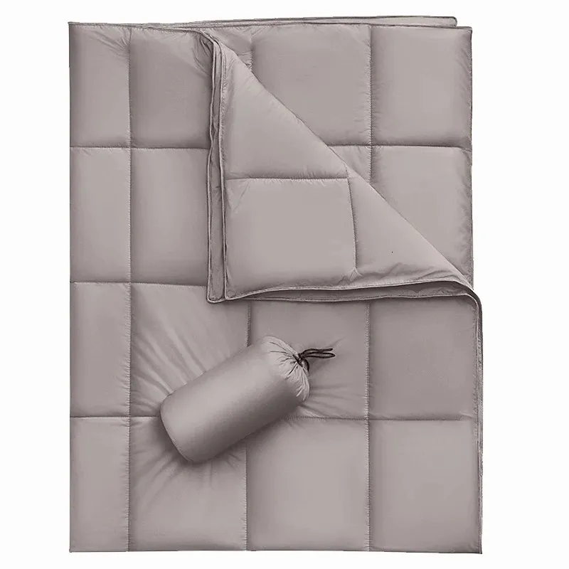 Peter Khanun Couverture en duvet coupe-vent, résistante à l'eau, couverture de camping pliable pour canapé de voyage, légère et chaude 240123