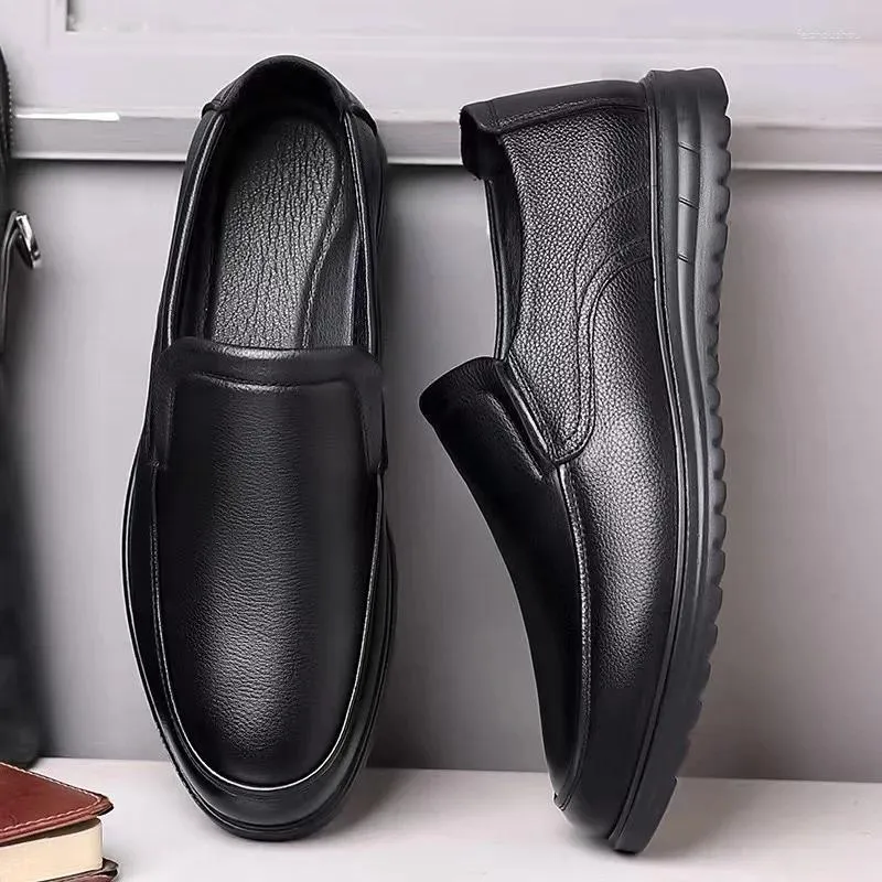 Chaussures habillées en cuir décontractées pour hommes, semelles souples, pratiques à enfiler