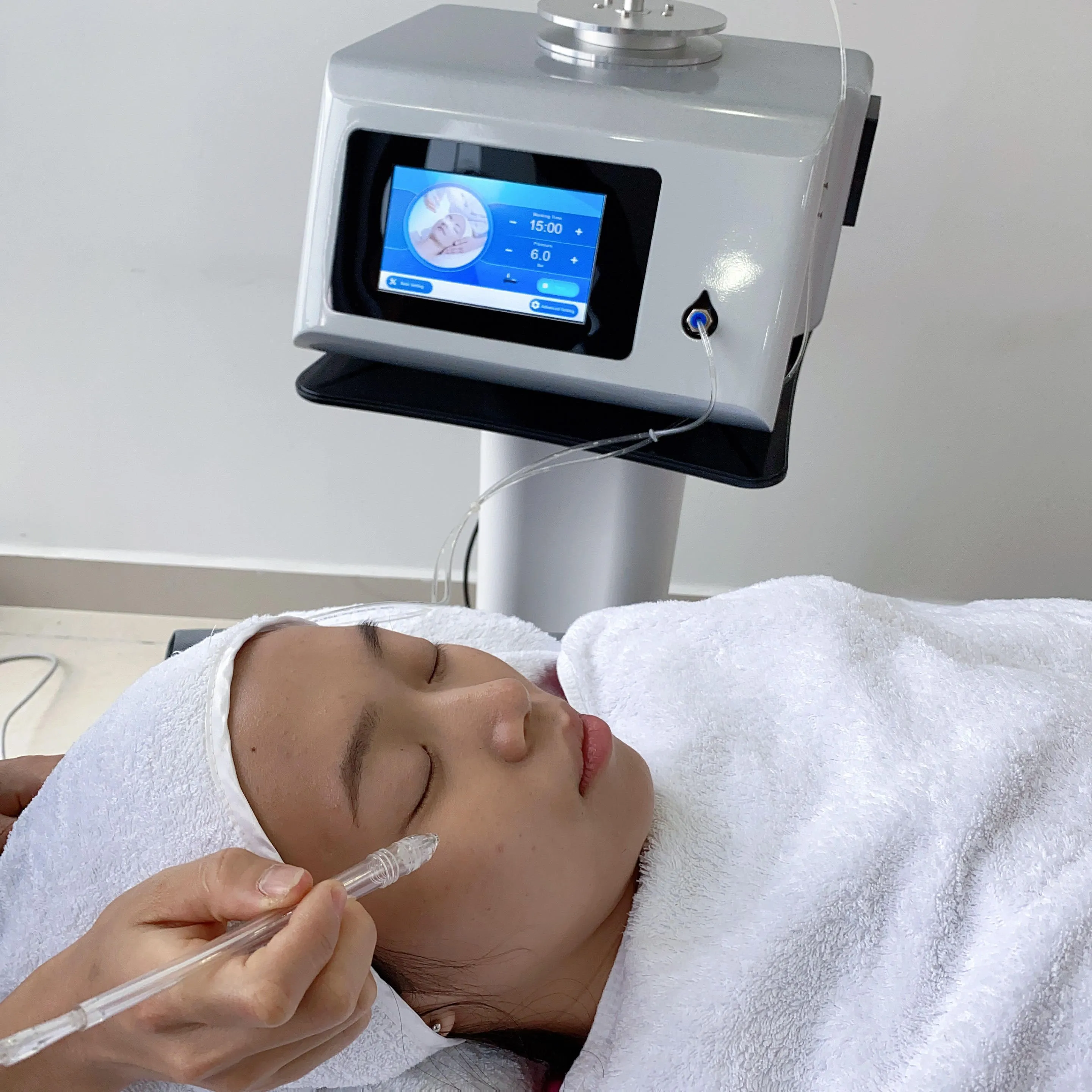 Oxygen Aqua Facial  Peel Machine for skin whitening Water oxygen beauty machine for skin moisturizing