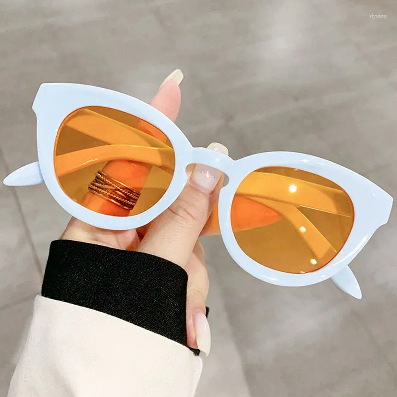 Солнцезащитные очки Yooske Fashion Round для женщин Мужчины нерегулярные храмовые солнцезащитные бокалы.