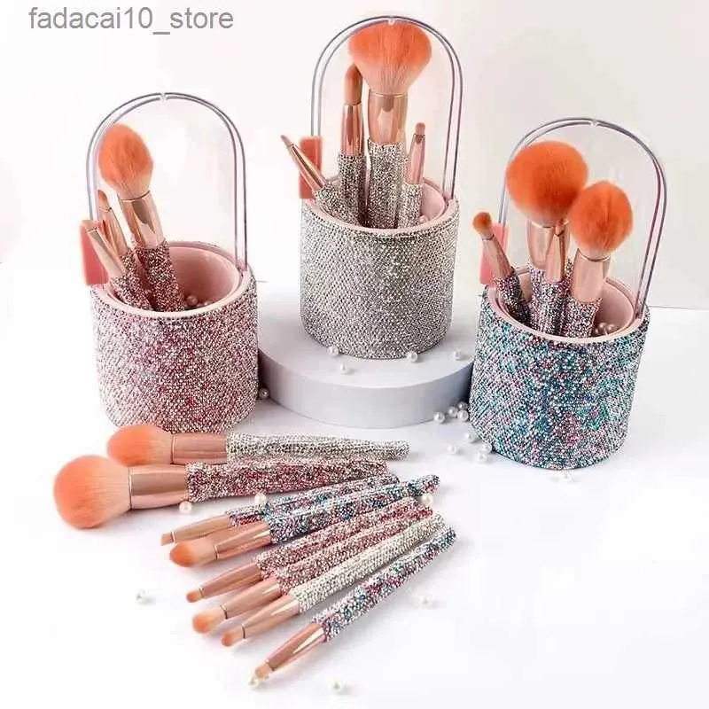 Makeup Brushes Makeup Brushes Set Professional Luxury Diamond Makeup Eyeshadow Blush Foundation 8 Pcs Brush Holder For Make-up Wholesale Q240126