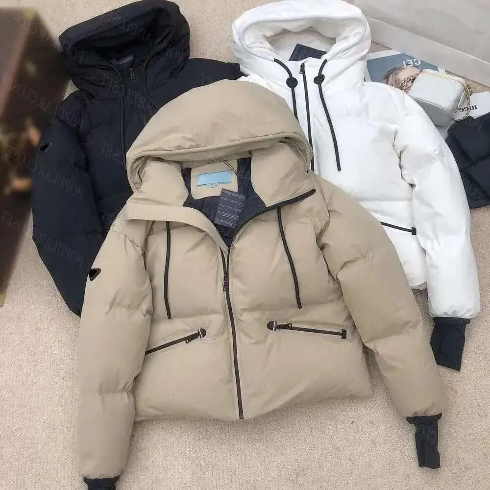 Kadınlar aşağı ceket parkas palto bayanlar moda kısa ceket dış giysiler kış kapüşonlu rüzgarlık klasik üçgen üçgen mektup tasarımı en kaliteli 664