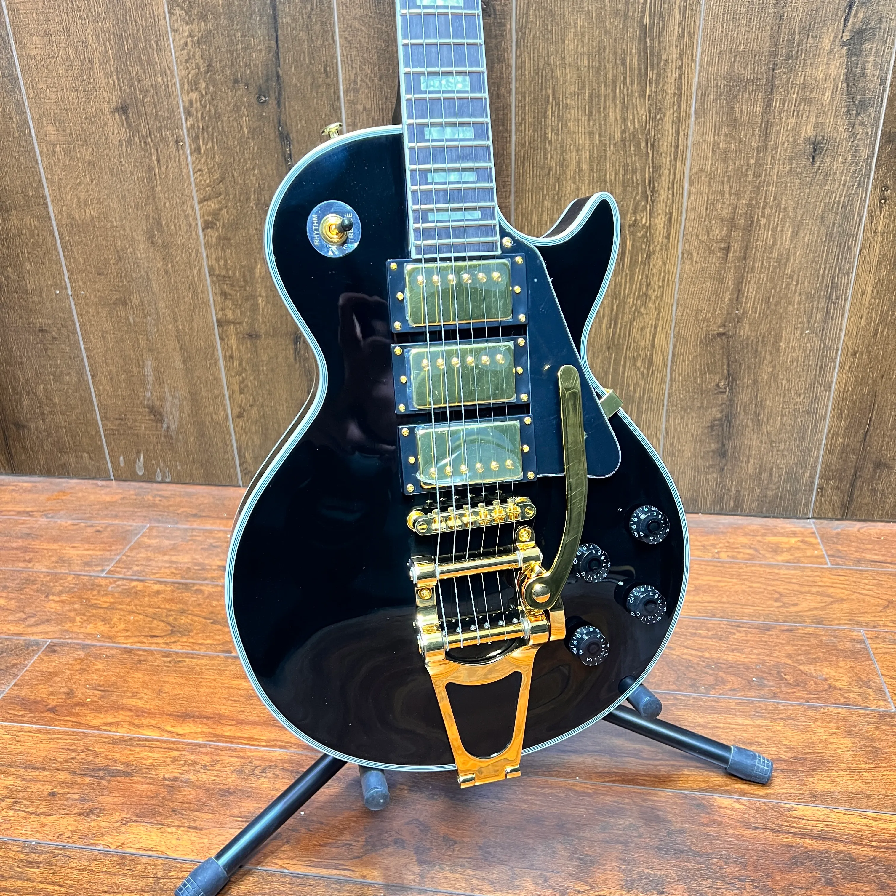 Guitare électrique LP personnalisée, couleur noire, matériel doré, son de haute qualité, bon, en Stock, livraison gratuite, offre spéciale