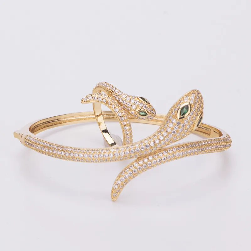 Punk exotisk ormformad armband med kopparpläterad guld- och diamant ormhuvudarmband kvinnlig personlig modering hiphop rockstil