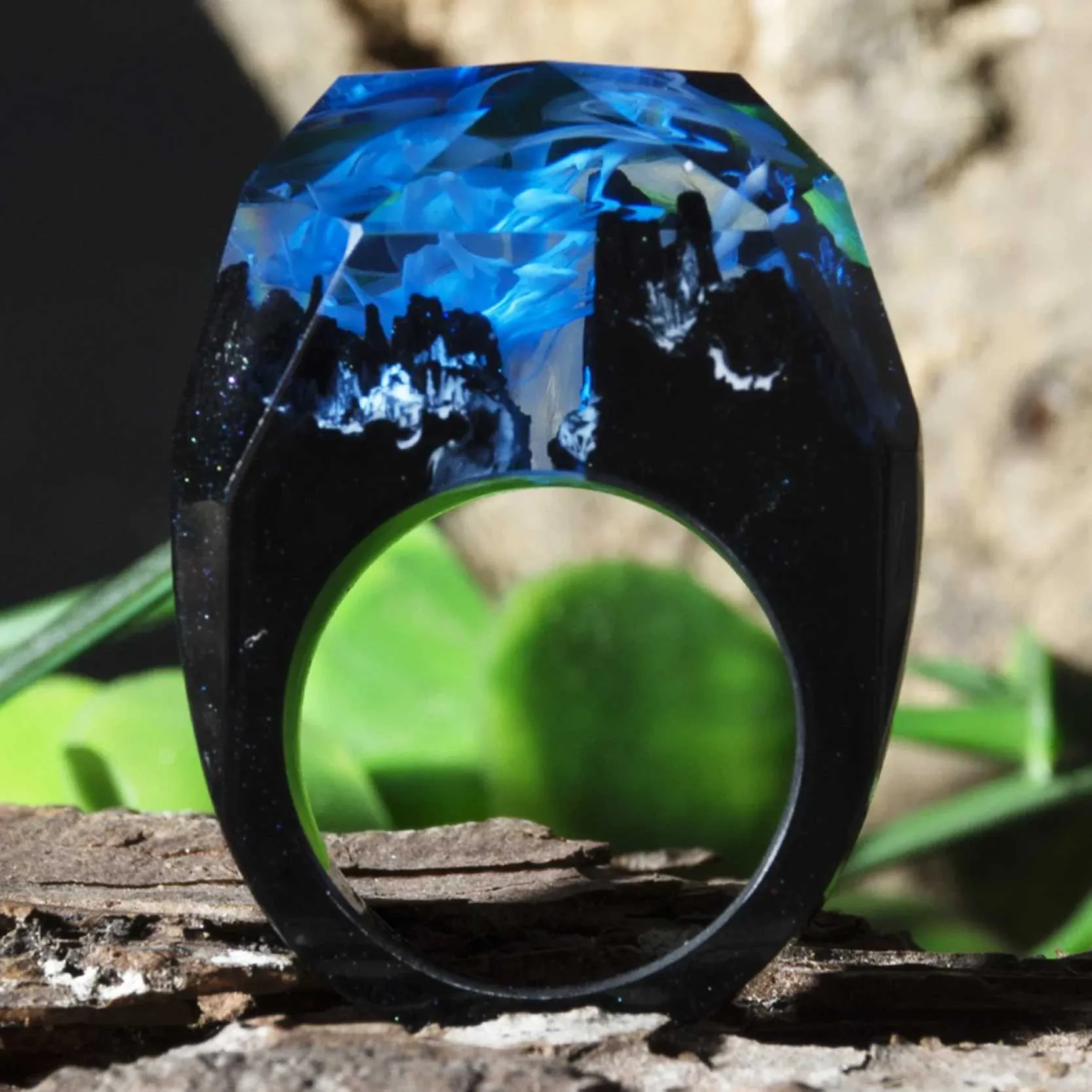 Pierścienie zespołowe 2019 Nowy moda drewniana żywica Ring Soul of the Forest Eco Epoksydowa ręcznie robiona biżuteria Magical World w małym krajobrazie 240125