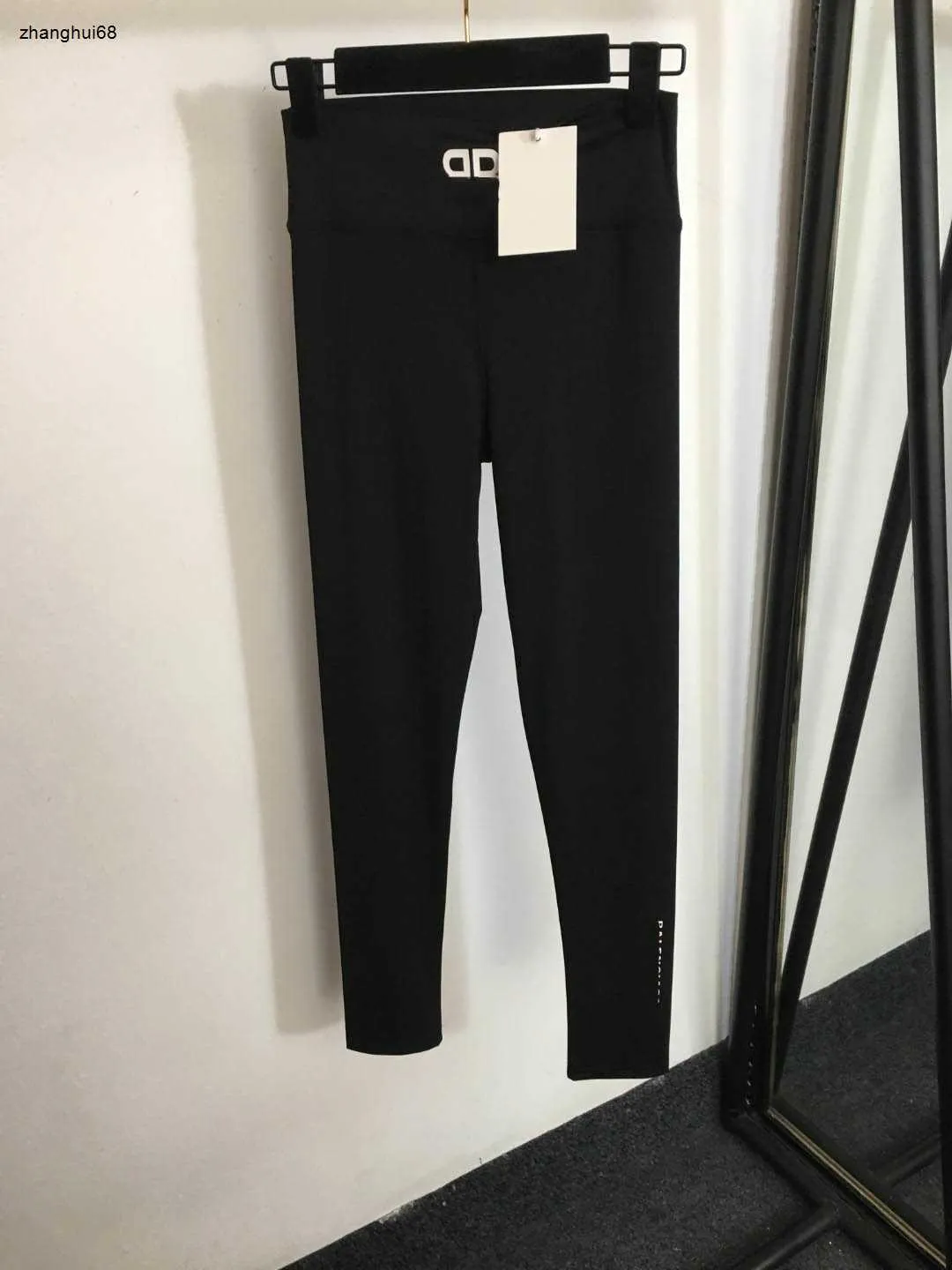 pantaloni da donna di lusso firmati moda donna Logo lettera elastico in vita fondo stretto pantaloni yoga di alta qualità 26 gennaio