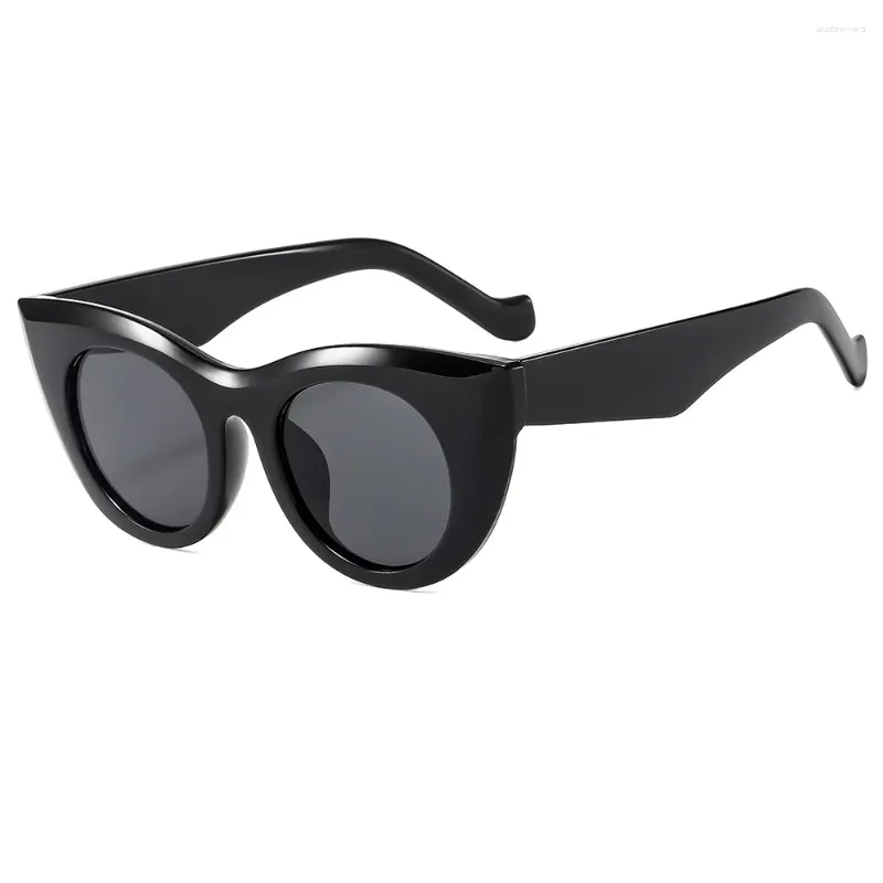 サングラス2024 CAT'SEYE EYE LARGE FRAME WOMENS FASIONMENS MEN'SパーソナライズされたコントラストカラーサンヴィザーブランドトレンディゴーグルUV400