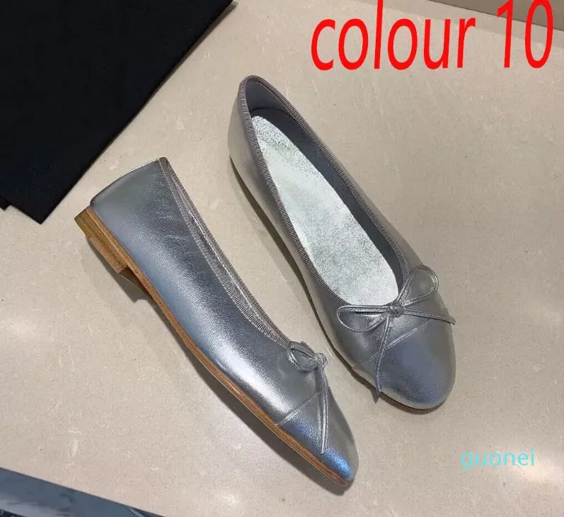 Chaussures habillées designer Chaussure de ballet Printemps Automne nœud en peau de mouton Chaussure de bateau plate Dame en cuir Mocassins paresseux femmes CHAUSSURES taille 34-41-42