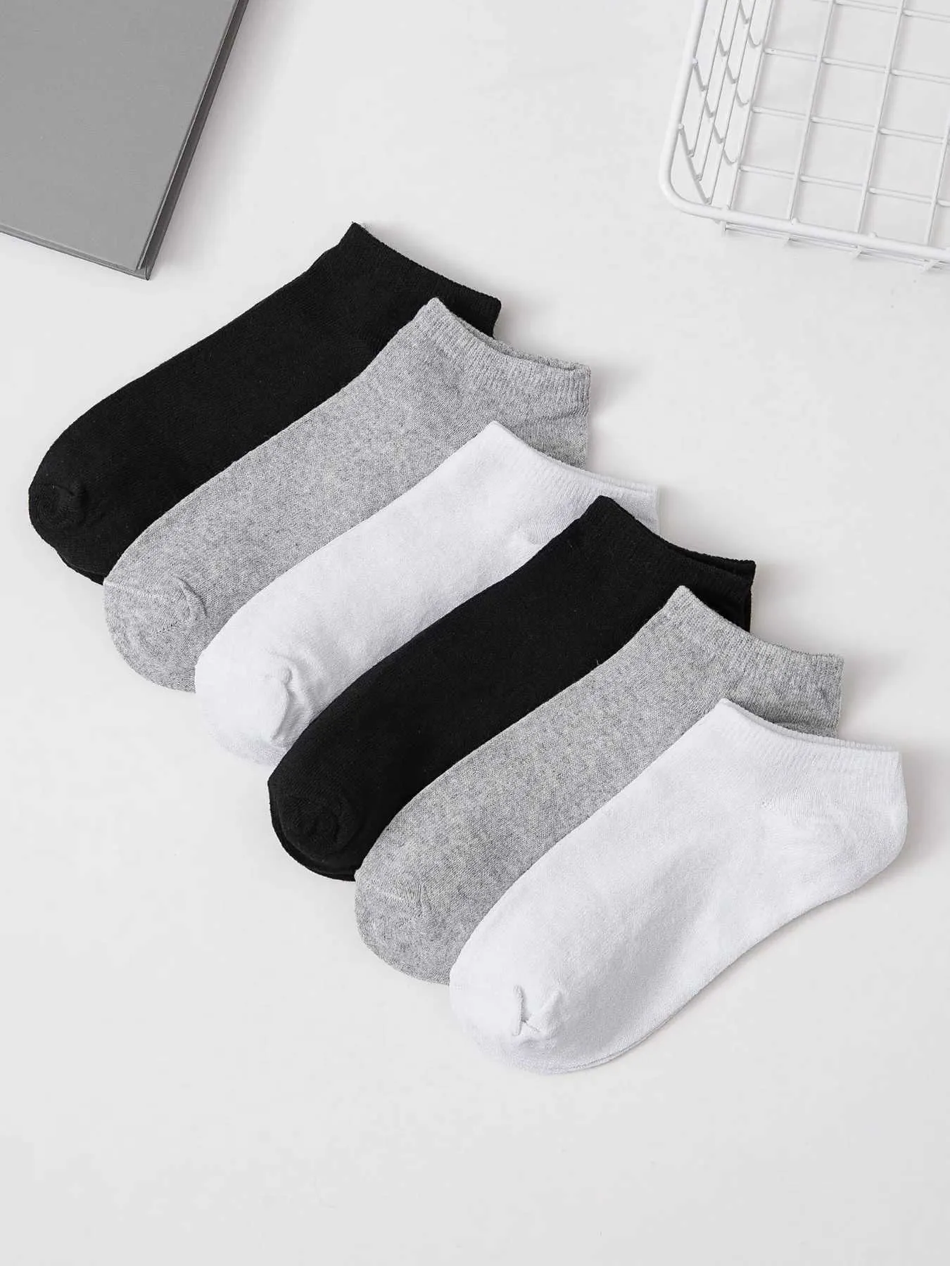 Sports Socks 6 Pairs/Lot Women Sport Socks Solid Black White Grey Breathable Sports Socks Female Short Socks Low Tube Women Men Summer YQ240126