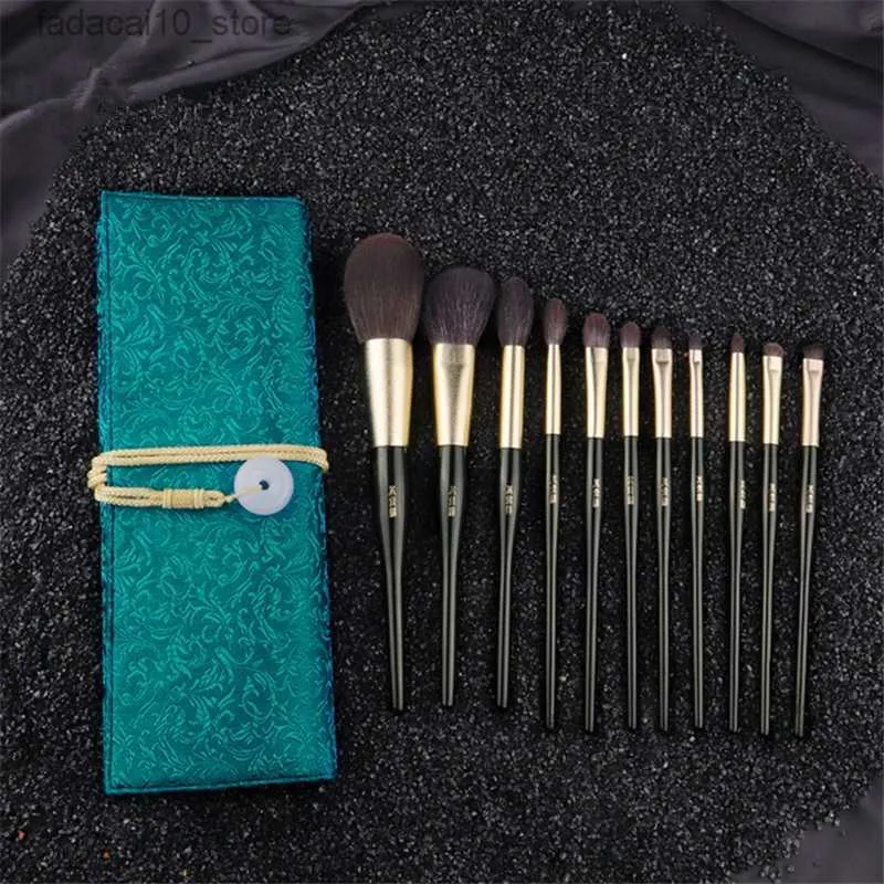 Makeup Brushes 11Pcs Makeup Brushes Set Dark Green Goat Squirrel Hair Powder Blush Highlight Brush Eyeshadow Blending Makeup Brush With Bag Q240126