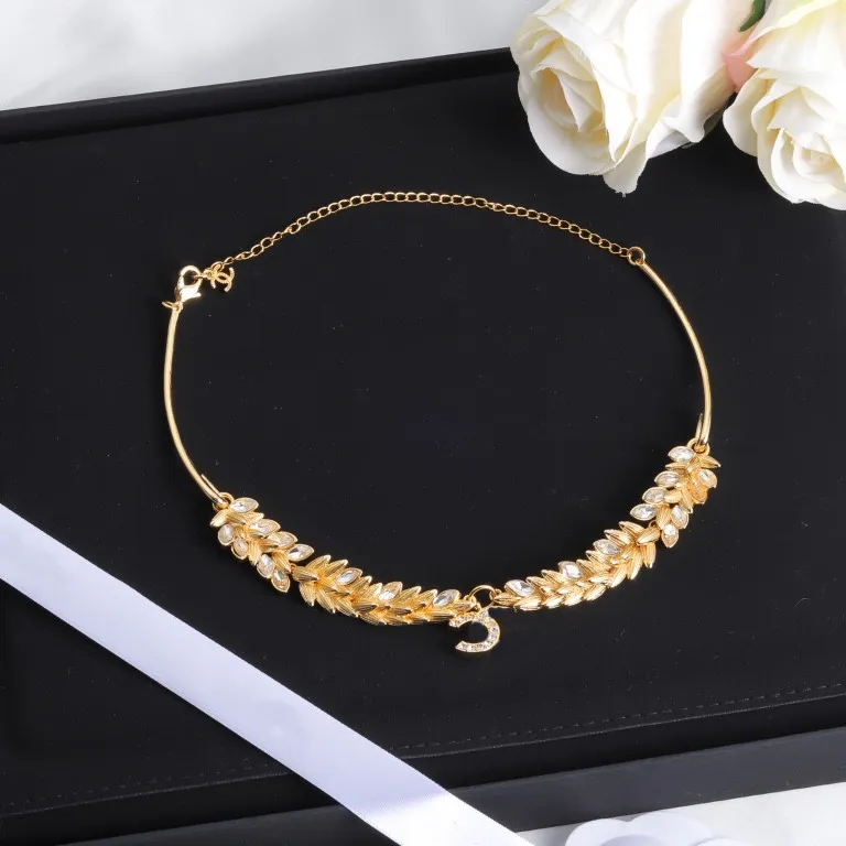 Nieuwe Gouden Brief Kettingen Voor Vrouw Chokers Parelsnoer Boog Designer Ketting Gift Chain Sieraden