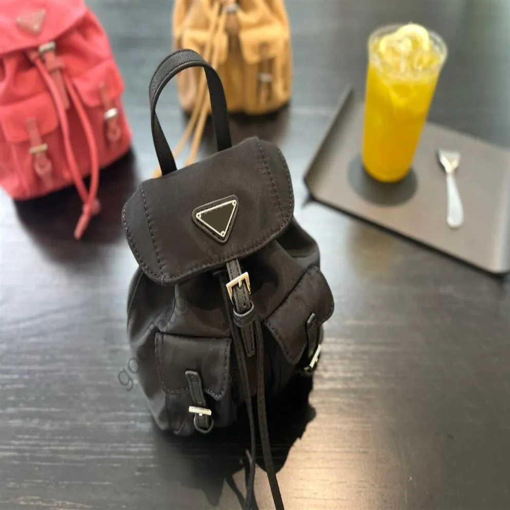 Women Mini Backpack 2022 Triangle Bag Mens Small Pack Designers Womens Nylon Rucksack Handbags Purses Designers Bags Wallet Handba235u