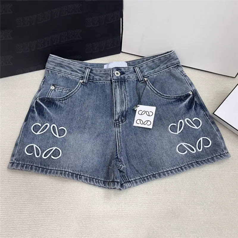 Klassiska broderi shorts jeans för kvinnor högklassiga denim byxor mode lady girl short pant streetwear