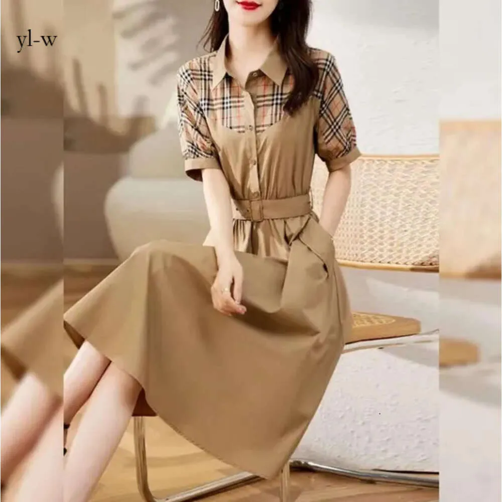 女性のためのエレガントな格子縞のシャツドレスデザイナーサマードレス半袖女性服9012