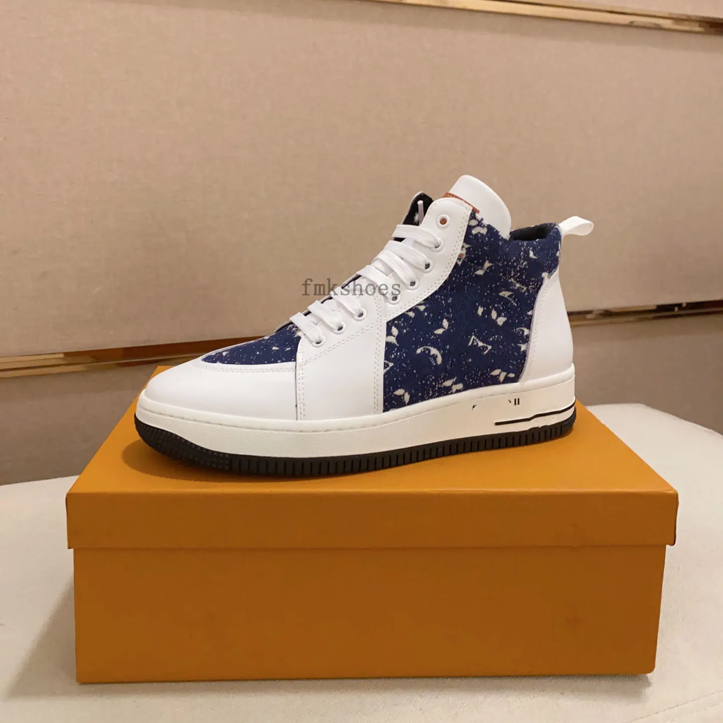 Designer Charlie Sneakers Casual Shoes Trainer Sneakers Blazer Women Mens Luxury Rivoli Printing Trainers äkta läder Sneakers Size39-46 1.23 A2