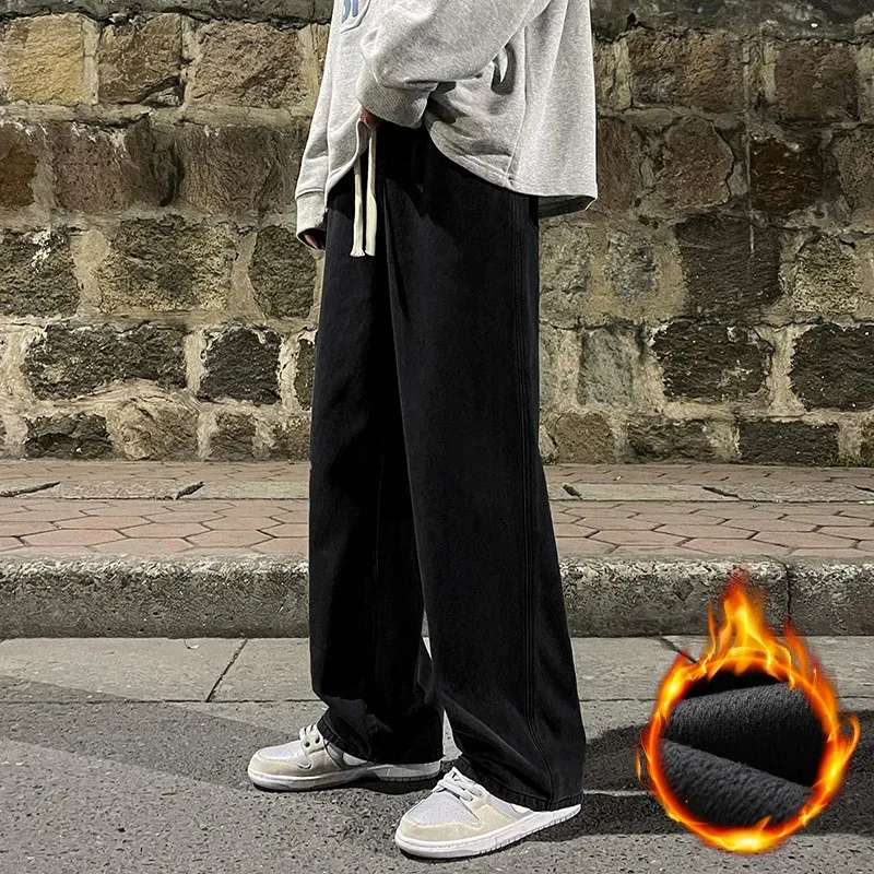 Зимние флисовые мужские мешковатые широкие джинсы, утепленные модные уличные брюки, черные прямые джинсовые брюки большого размера с эластичной резинкой на талии 240122