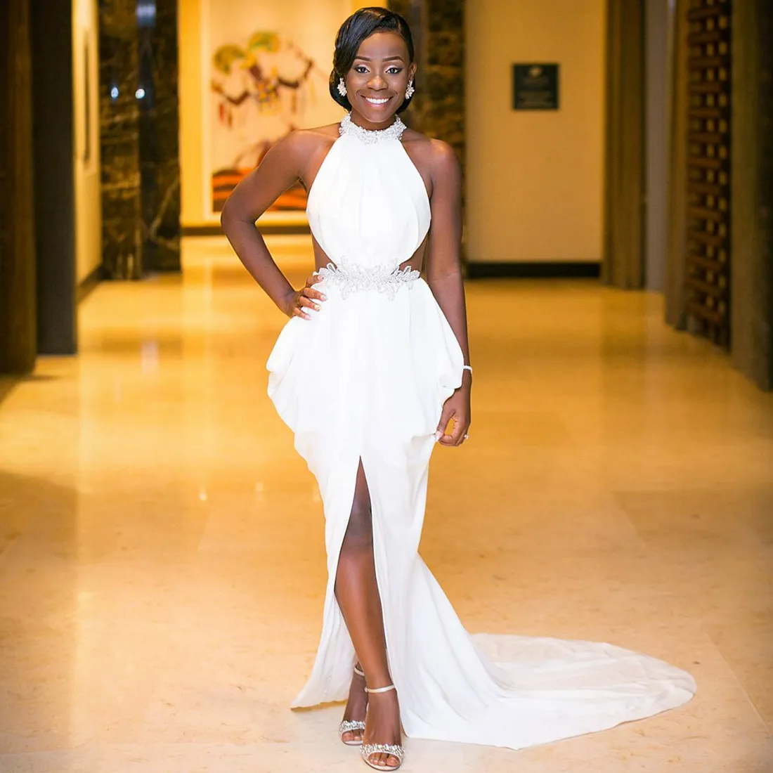 Flowing Beach Wedding Dresses With Rhinestones Flowing Beach Wedding Dresses With Rhinestones