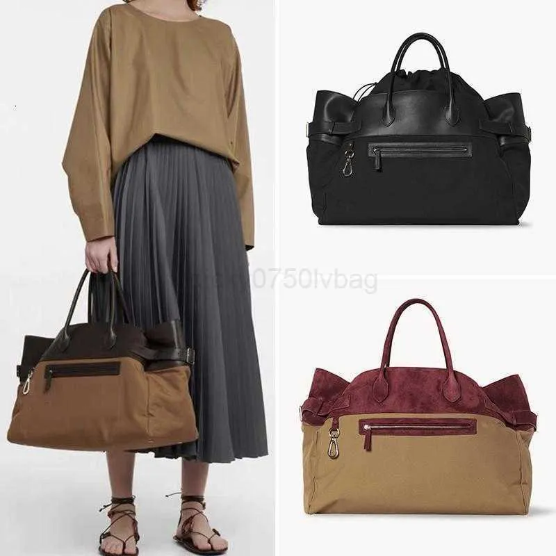 Borsa grande in pelle combinata in nylon Margaux 17 Fashion Commuter, la capacità della borsa tote con coulisse a mano