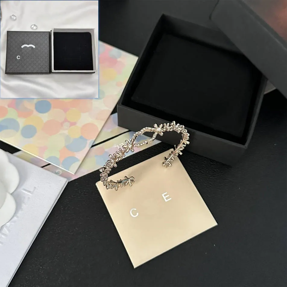 Роскошный позолоченный браслет, новый подарок, позолоченный браслет, высокое качество, очаровательная шкатулка для девочек, упаковка, классический дизайнерский браслет