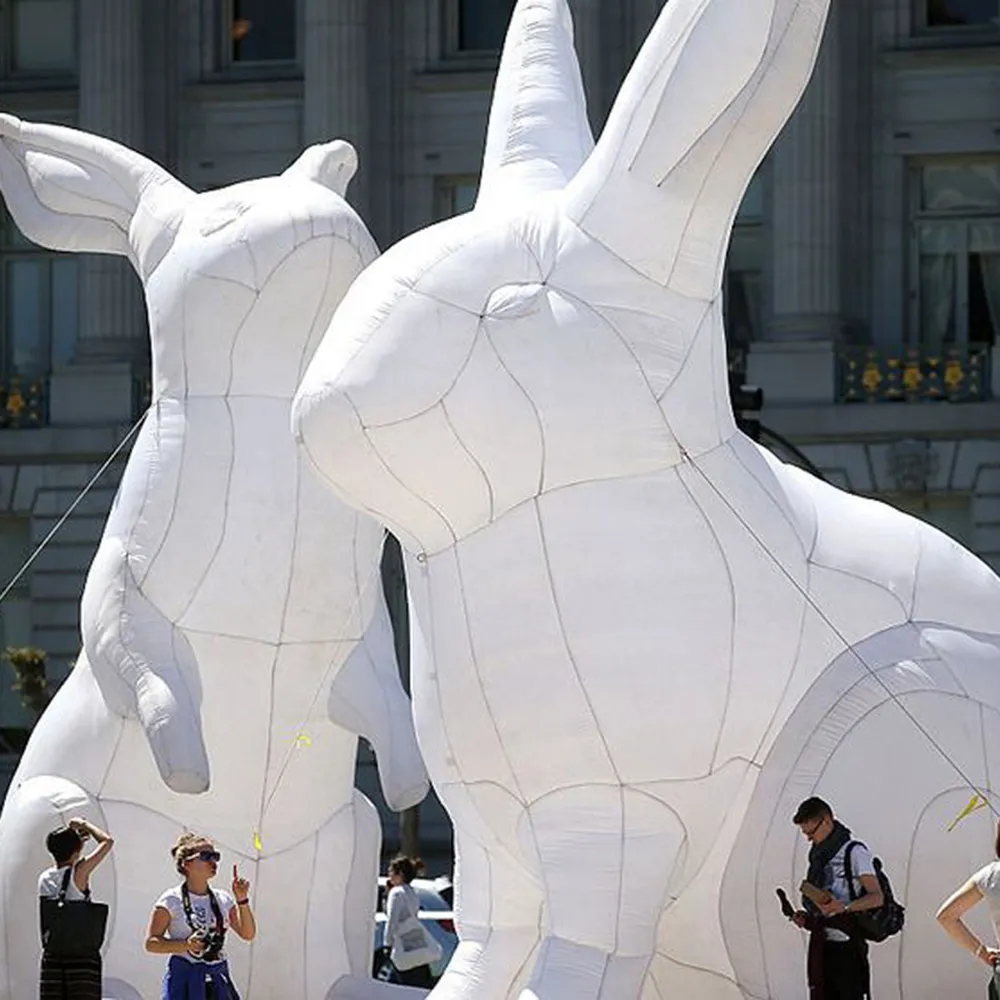 Das riesige 20 Fuß große aufblasbare Hasen-Osterhasenmodell erobert mit LED-Licht öffentliche Räume auf der ganzen Welt