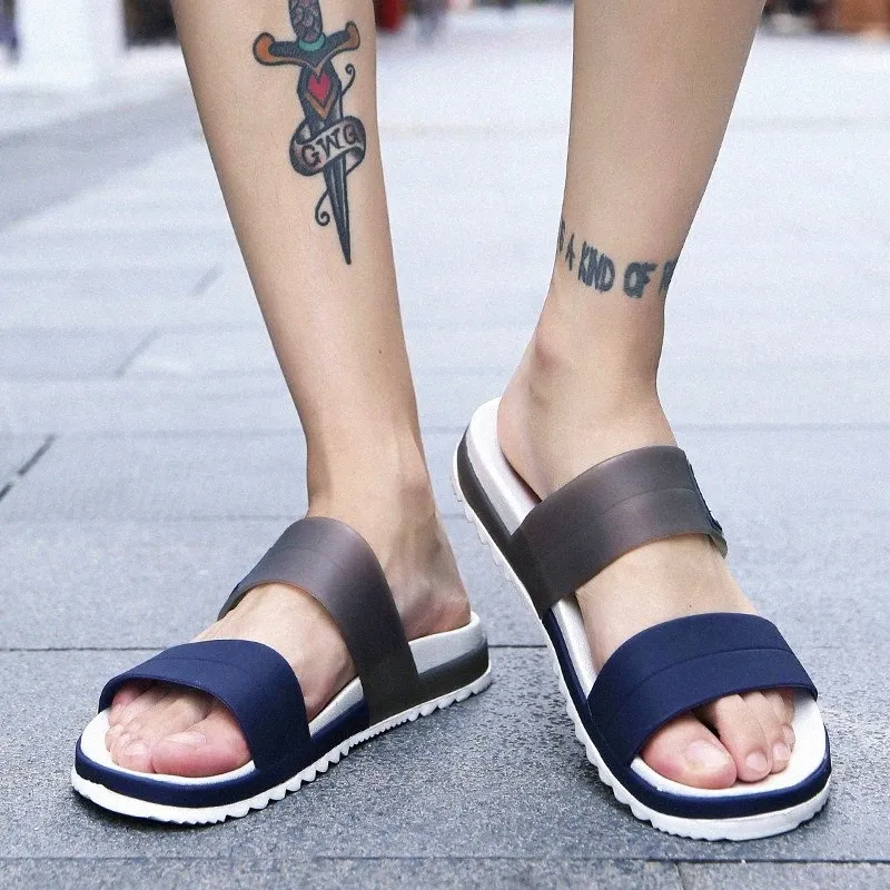 Coslony Sandals Slipper 남자 여름 패션 Peep Toe Flip Flops 남성 야외 슬리퍼 비 슬립 플랫 비치 슬라이드 집안 가능한 슬리퍼 패션 신발 I2ft#