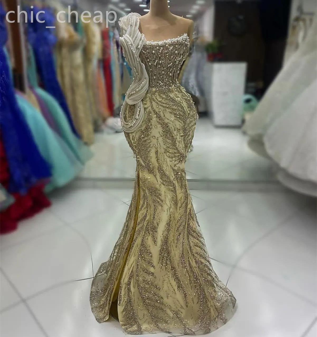 2024 Aso Ebi Gold Mermaid Prom Dress Sheer Neck Crystals Pearls Evening Formal Party Second Reception Birthday Engagement Gowns Dresses Robe De Soiree ZJ70