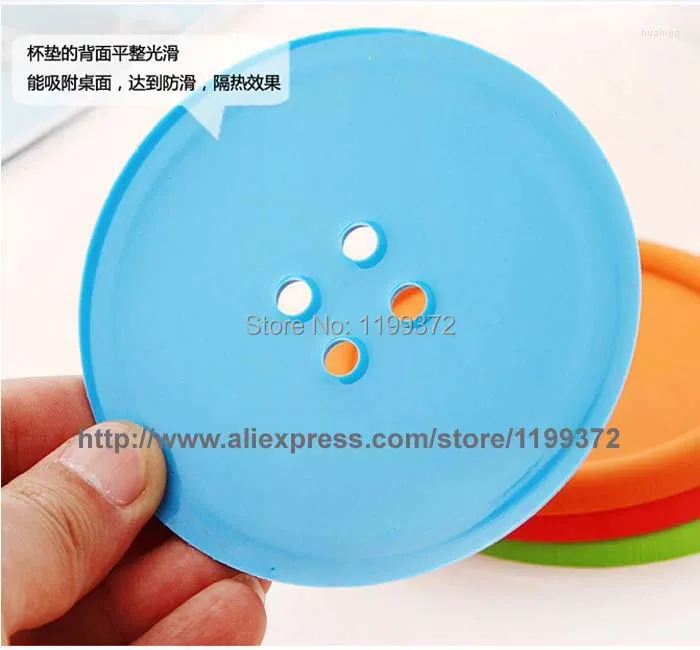 Table Mats DHL 500pcs Round Silicone Coasters Cute Button Cup Mat Home Drink Placemat Tableware