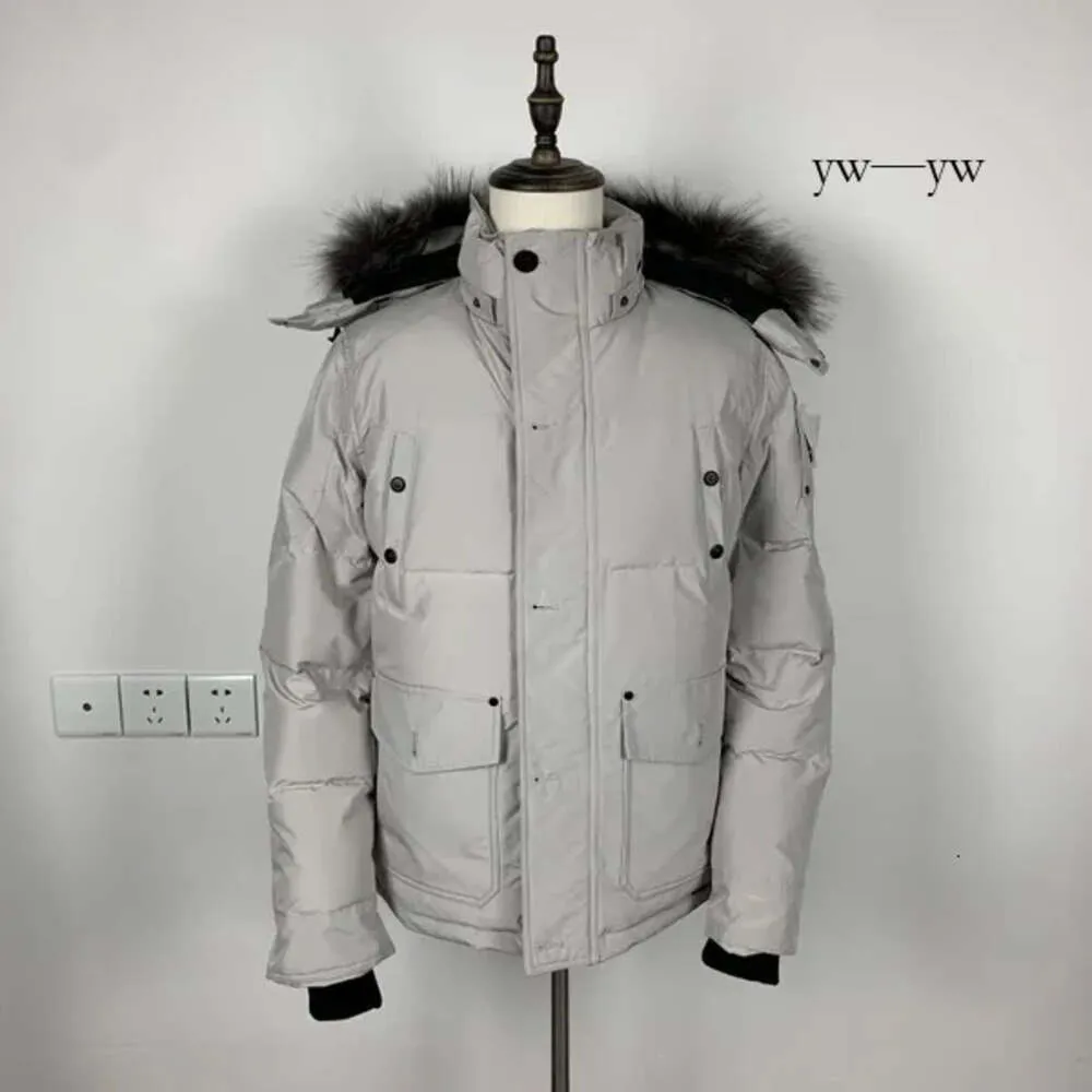 Mooses Knuckle Men Down Parkas Winter Canada Jackor Outdoor Leisure Coats Waterproof Snow Proof Puffer Tjock Colla Real Wolf Fur Mooses Knuckles Jacket 7519