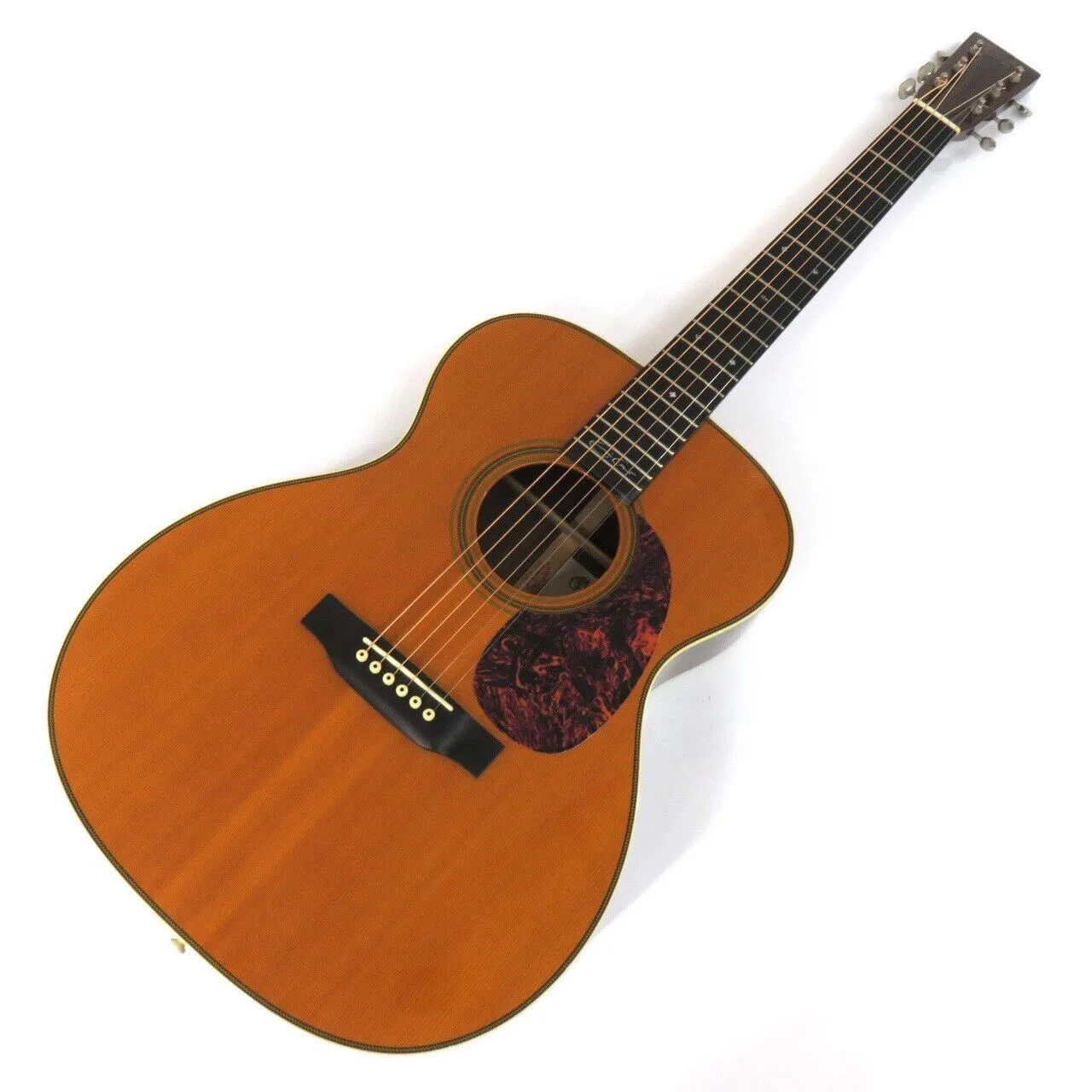 000-28EC Akoestische gitaar F/S zoals op de foto's