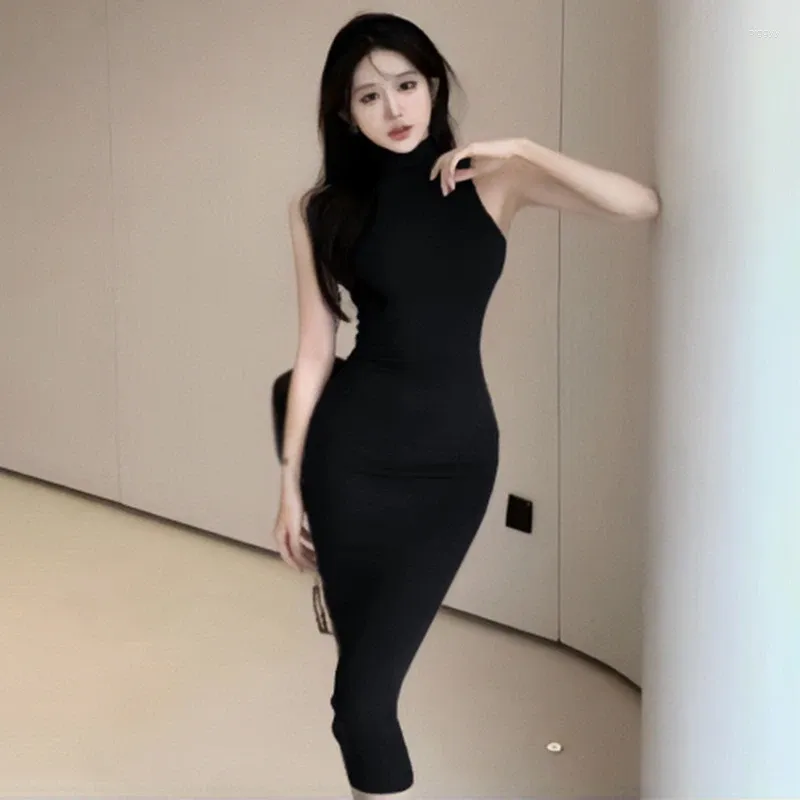 Lässige Kleider Frühlingsfrauen, figurbetontes Kleid mit hohem Kragen, einfarbig, schlank, sexy, koreanische Version, Mode