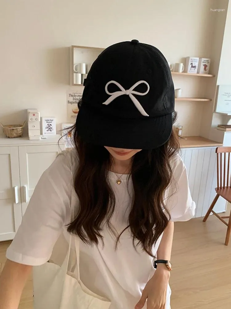 Boll Caps Korean version ins Sweet Bow Emrbodery Baseball Cap Women Japanes Cortile Soft Top Flat Brim Hip Hop Black Tide