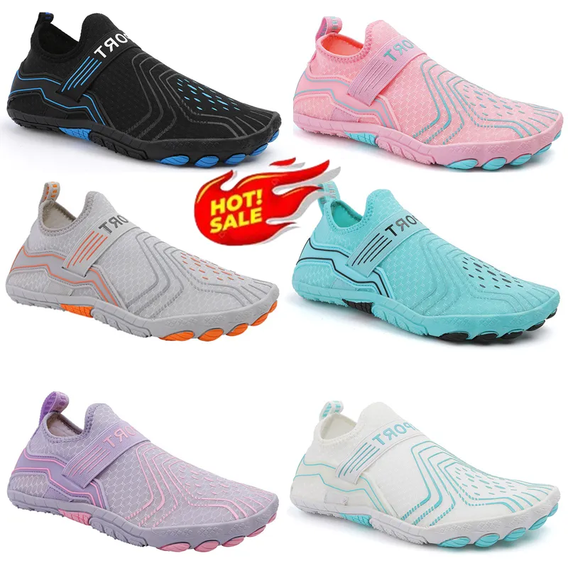 GAI GAI Nouveaux hommes eau Aqua chaussures femmes baskets de natation pieds nus sandales plage Wading appartements unisexe respirant séchage rapide chaussures taille 36-45 GAI